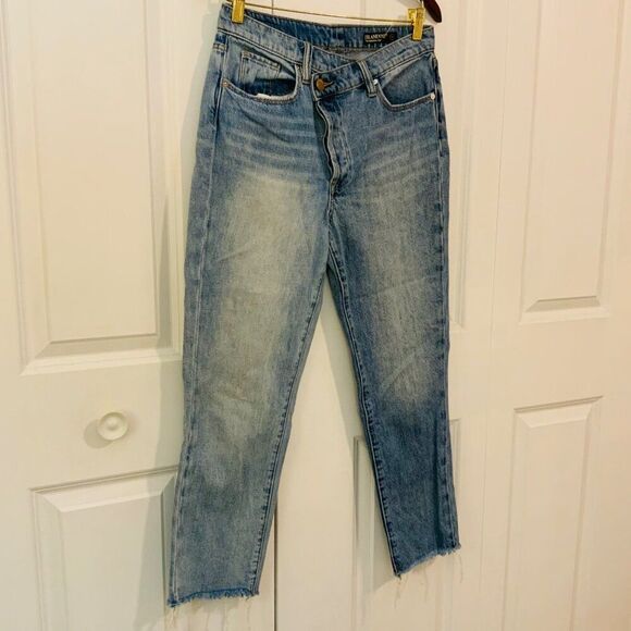 Blank NYC The Madison Crop High Rise Asymmetrical Button Closure Size 27 - Picture 6 of 13